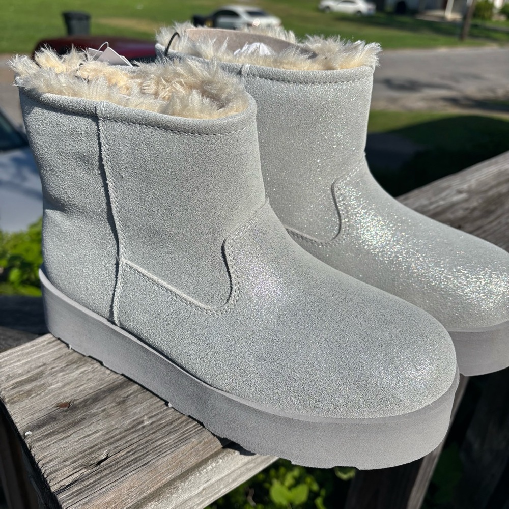 Women's Genuine Suede Platform Cozy Boots - Picture 2 of 14
